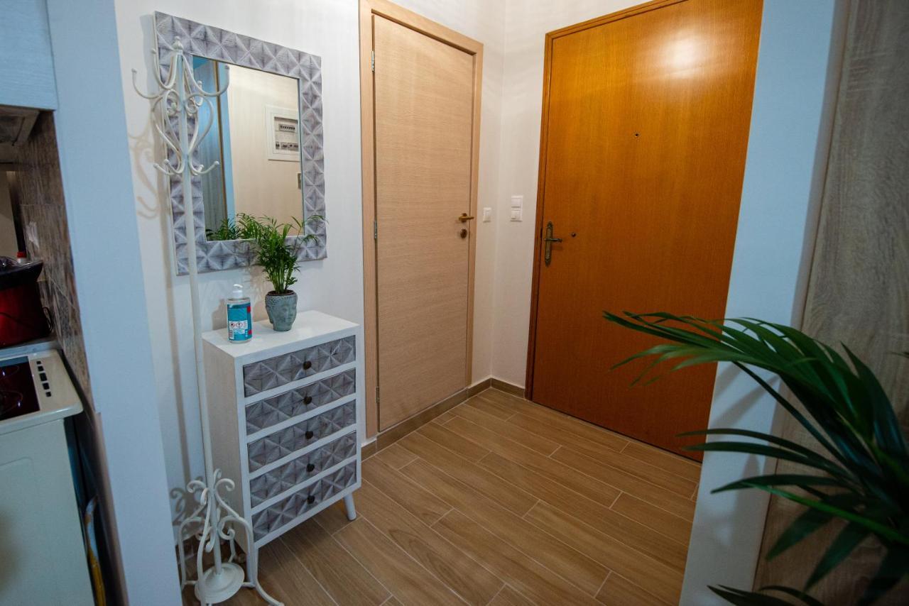 Apartment Efie's